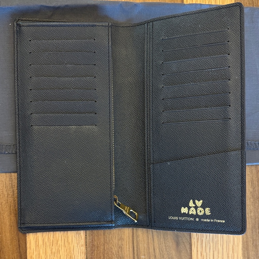 Louis Vuitton x NIGO M81008 Heart Monogram Wallet - Picture 2 of 5